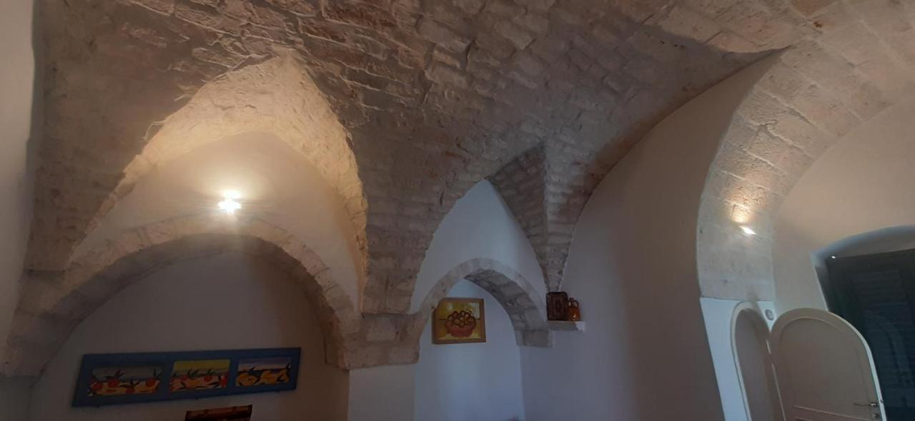 Dimora Lavinia Casa Vacanze Centro Storico Ostuni Exterior photo