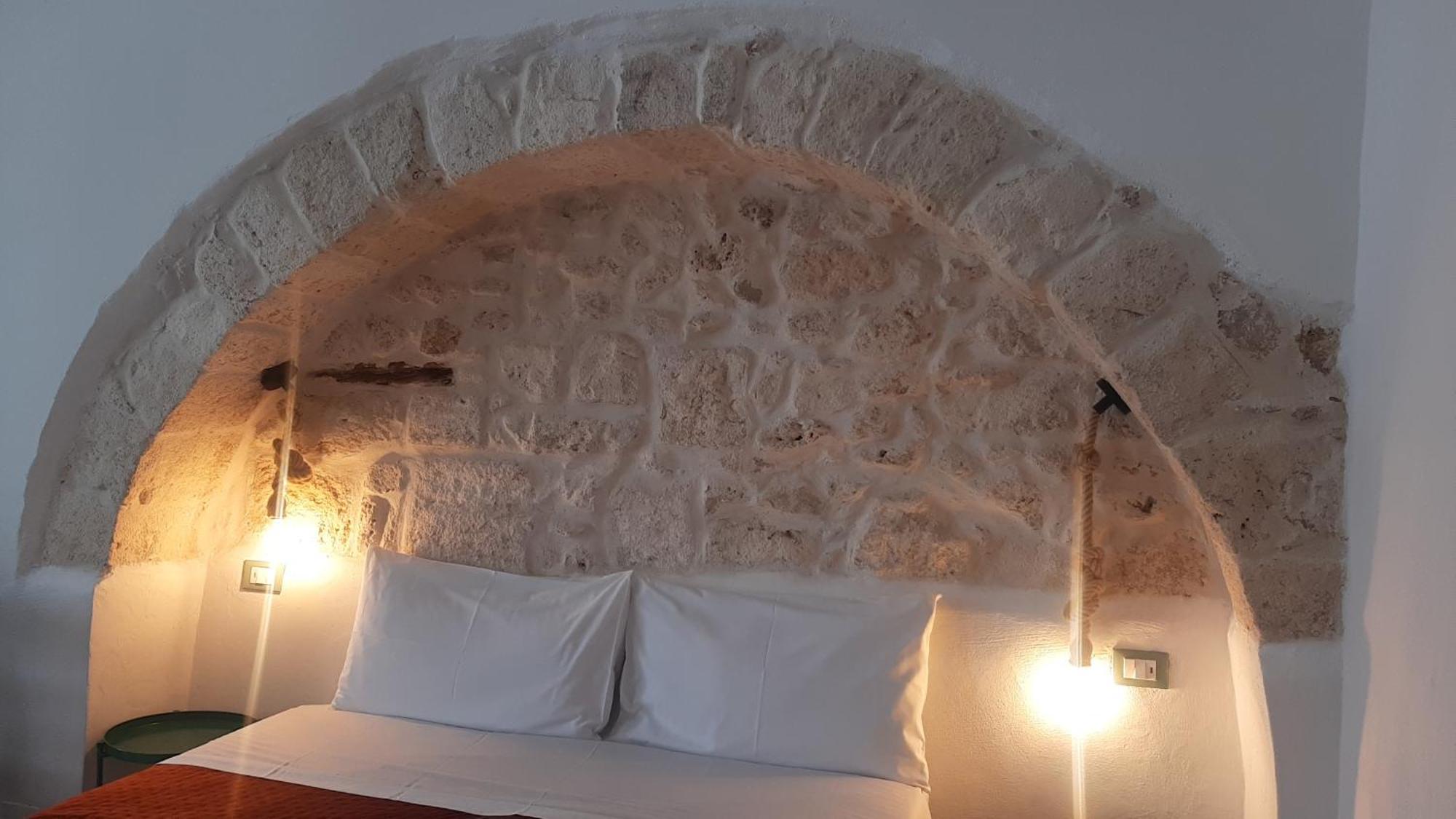 Dimora Lavinia Casa Vacanze Centro Storico Ostuni Exterior photo