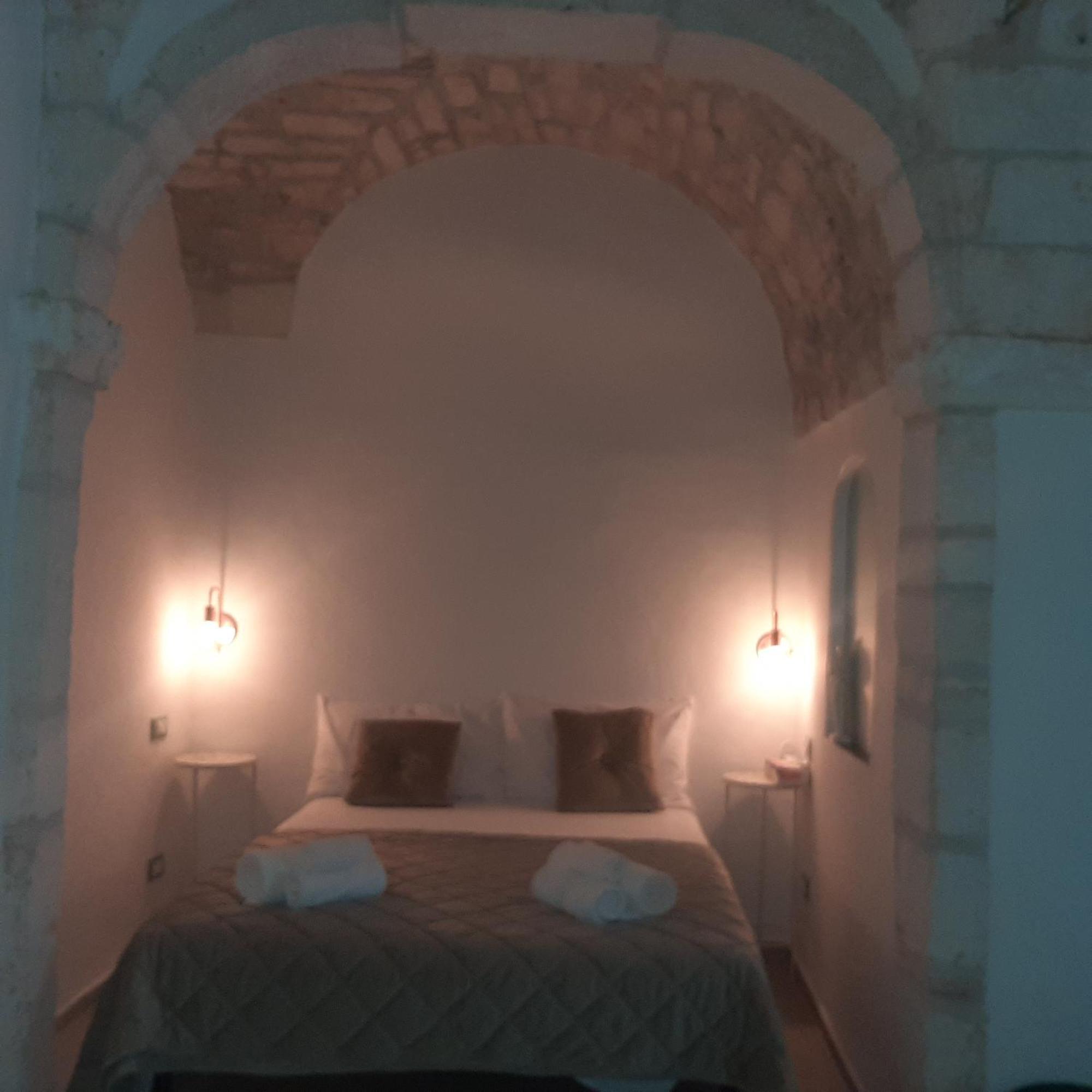 Dimora Lavinia Casa Vacanze Centro Storico Ostuni Exterior photo