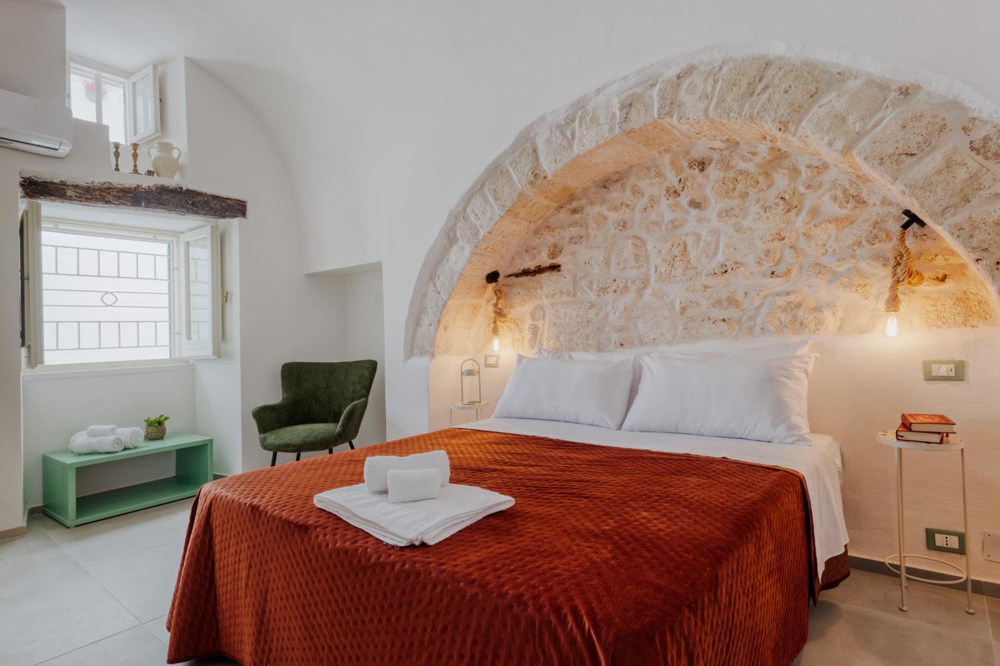 Dimora Lavinia Casa Vacanze Centro Storico Ostuni Exterior photo