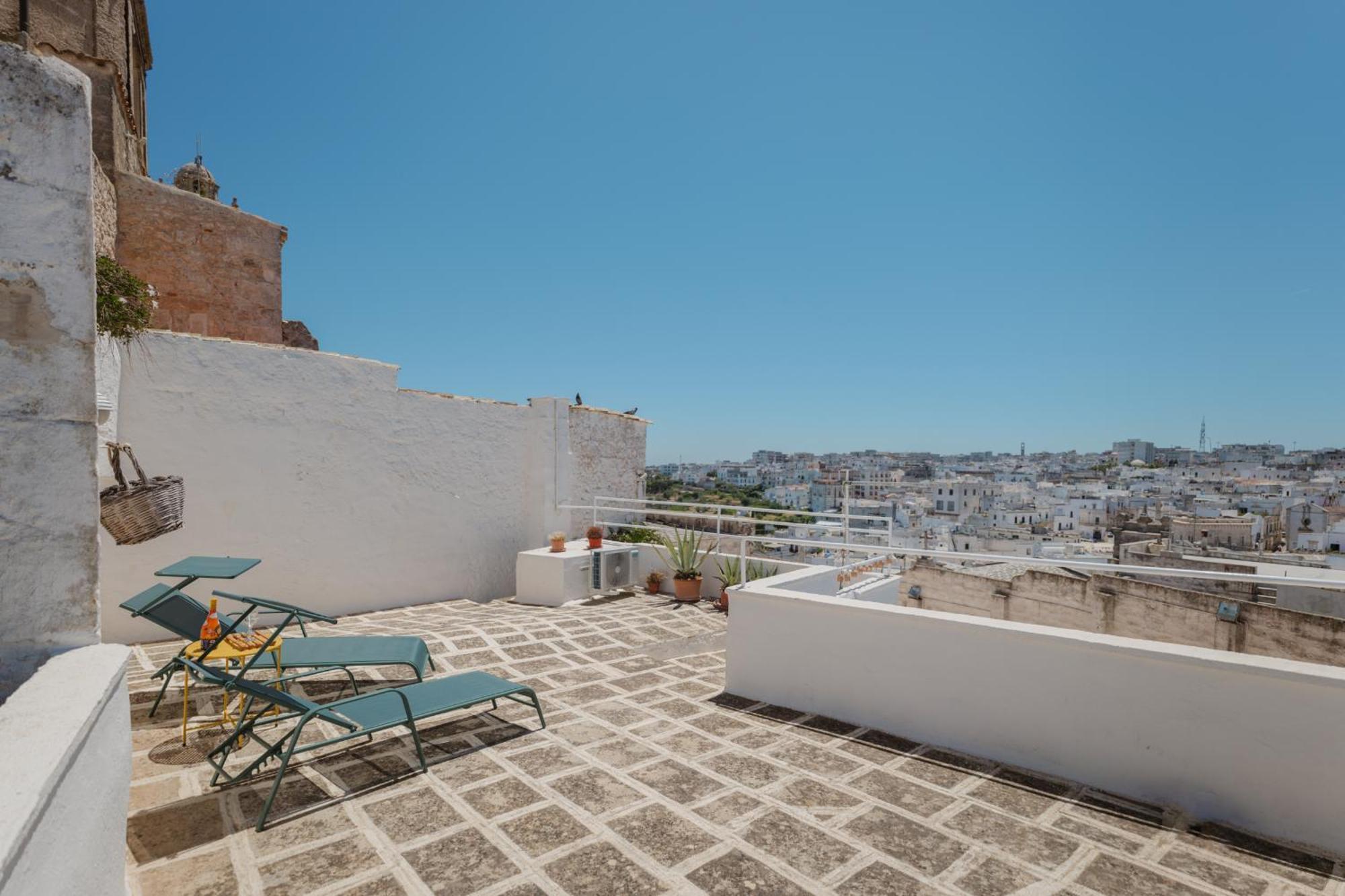 Dimora Lavinia Casa Vacanze Centro Storico Ostuni Exterior photo
