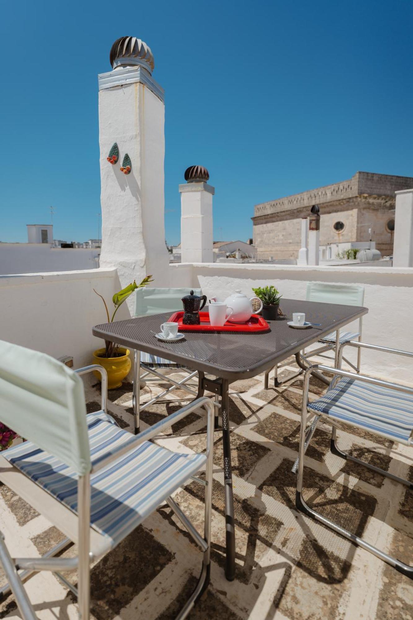 Dimora Lavinia Casa Vacanze Centro Storico Ostuni Exterior photo